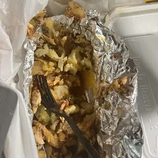 What's in this photo?..I think it's smoked chicken????