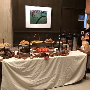 Recreo catering a meeting!