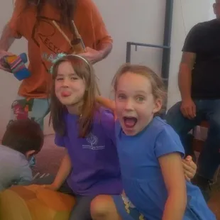 He's a proponent of goofy.