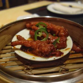 Steamed Chicken Feet - -----