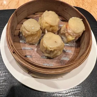 Steamed Fresh Abalone Shiu Mai (4) - -----
