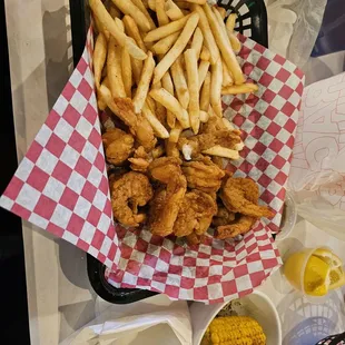 Fried Shrimp basket!  It wasn't as good thud time around.