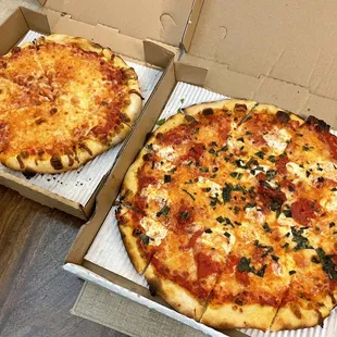 Cheese &amp; Margherita ⋅ Hermosa Beach, California