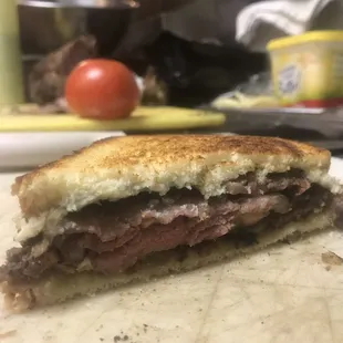 Prime rib melt