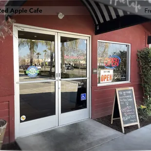 Most often, there's at least a 15 - 30 min wait but not today. (11:45am; Thursday)