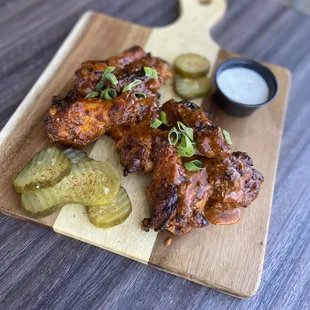 Our incredible 8 pc wings come in Buffalo, BBQ, Mango Habanero and Lemon Pepper. Served with Fries and your choice of dipping sauce.