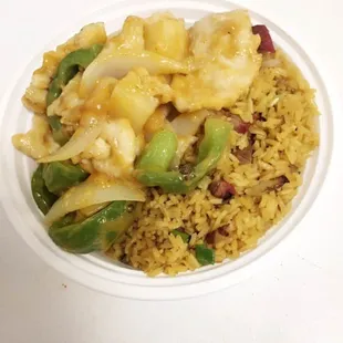 Thai pineapple chicken lunch is pretty good,I love it^^