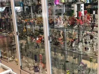 Star Smoke And Gifts