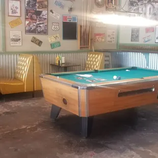 Pool table