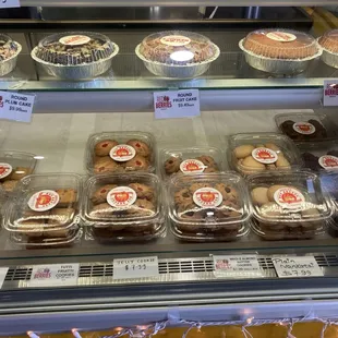 Cookies display case