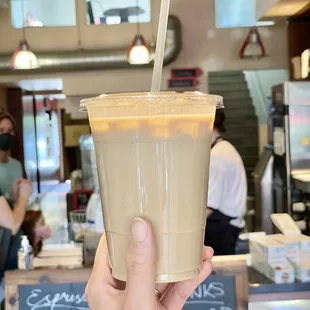 Iced vanilla latte