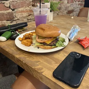 Hamburger and roasted potatoes