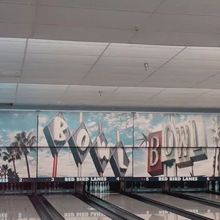 Red Bird Bowling Lanes