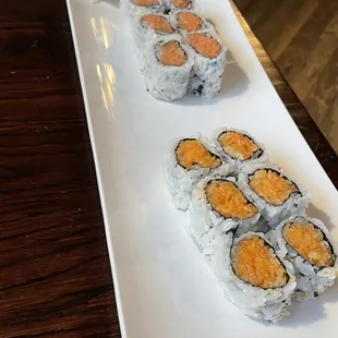 Spicy salmon and spicy tuna