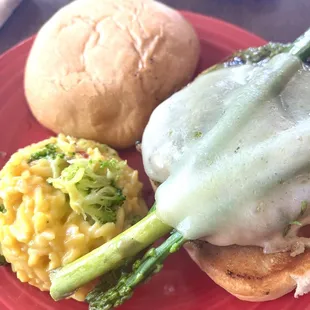 Chicken pesto sandwich