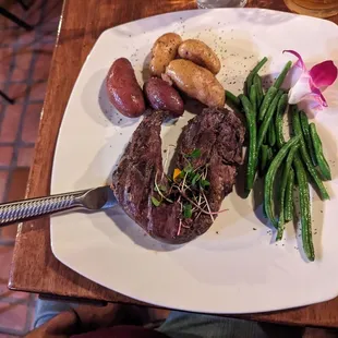 Elk tenderloin, baby garlic potatoes &amp; green beans.