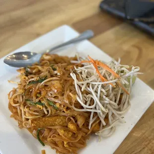 Pad thai