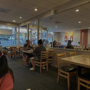 Nice vibe with slow music.