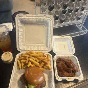 Best bang for the buck spot in Oxon Hill. Double smash burger is a must. Gives 5 guys a run for their money at a fraction of the price