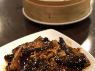 Tasty Noodles & Dumplings