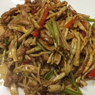 R10. Shredded Pork with Bamboo Shoots