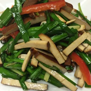 R39. Stir Fried Dried Bean Curd with Chives