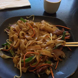 62. Beef Chow Fun