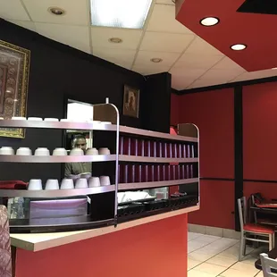 Peter coming out with our food......yum!