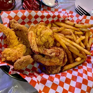Fried catfish and shrimp combo