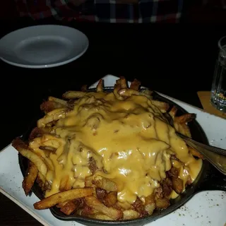 Braised Beef and Cheese Poutine