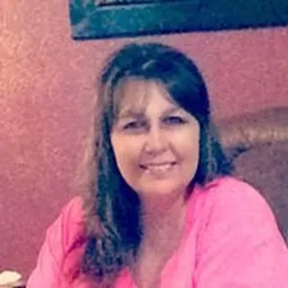 Tracey B.