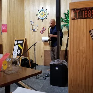 Live music!