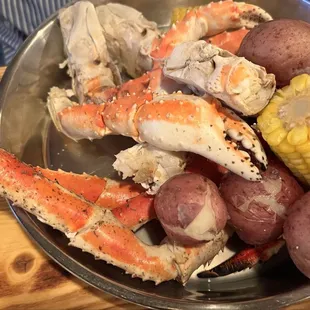 2 lbs of king crab with no sauce.