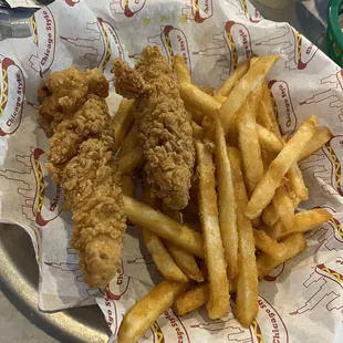 F5. Chicken Tenders Basket