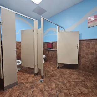 Handicap bathroom stall