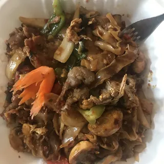 N3. Drunken Noodles