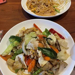 Veggie Pad See Eew, Tofu Pad Thai