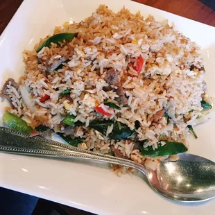 Basil fried rice with beef