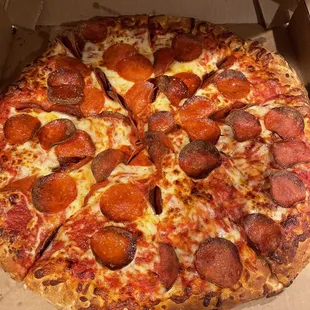 14 inch pepperoni pizza