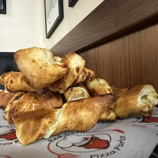 The cheesy bread