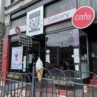 Front (looks like a cat)