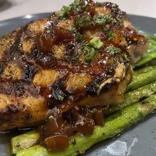 Pork Chops with Apricot Chutney