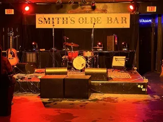 Smith's Olde Bar