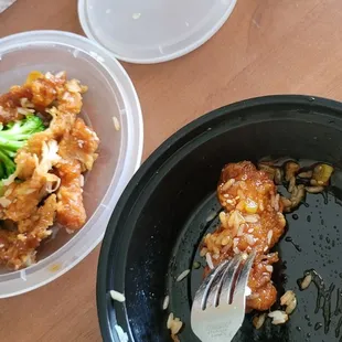 Sesame chicken that I couldn&apos;t eat,  which was most of it, but the rice was good.