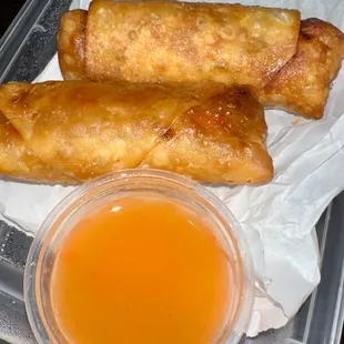 Egg roll w duck sauce