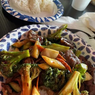 126. Large Szechuan Beef with white rice