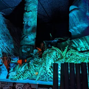 Even more unique Tiki Decor.