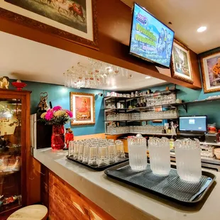 sushi and sashimi, interior