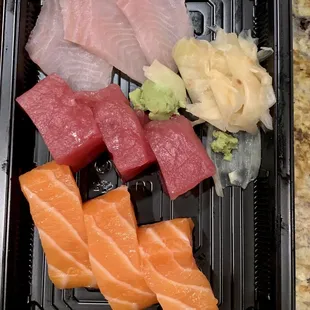 Sashimi combo (9pt)