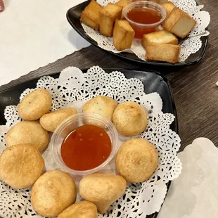 Appetizers:  fried golden fishball and fried fish tofu.